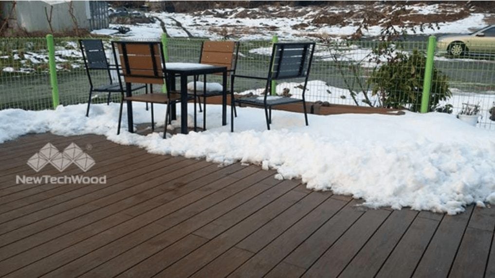 composite decking in snowy weather