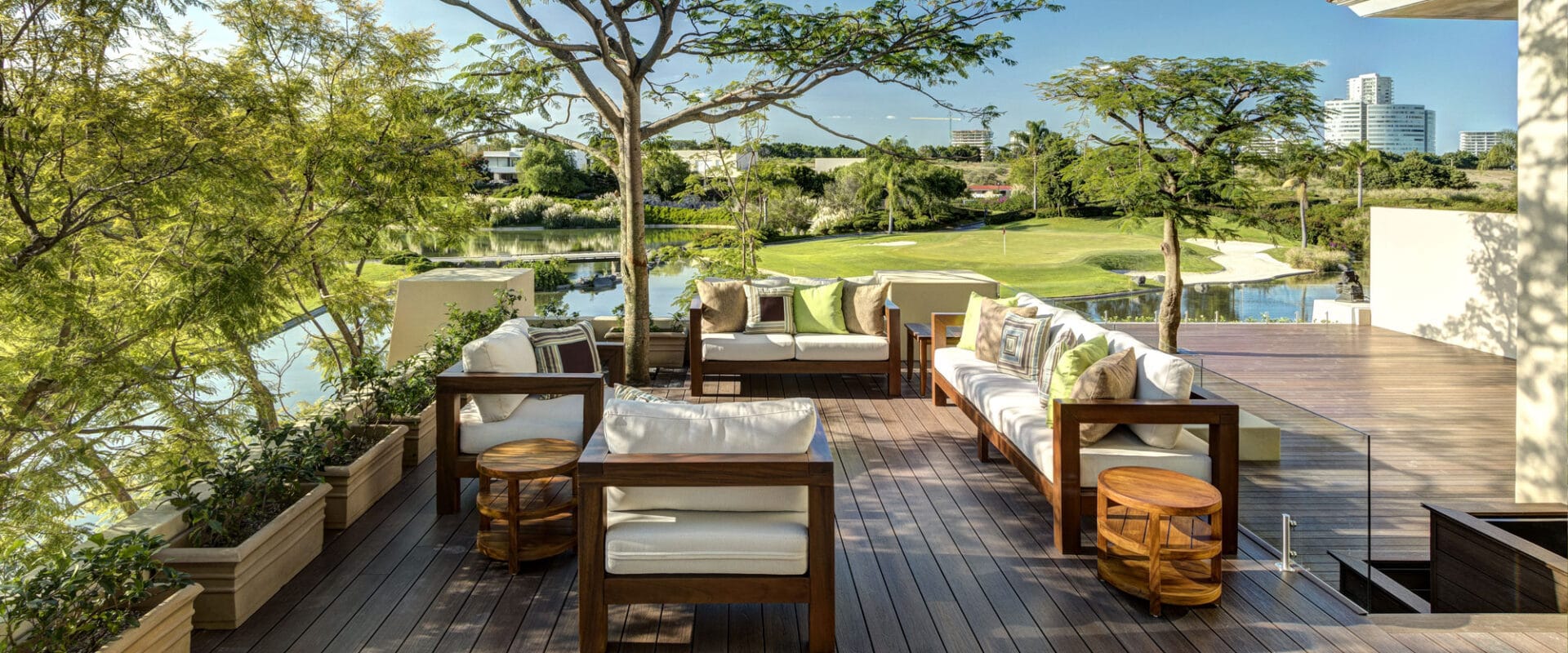 Monarch Series Composite Decking