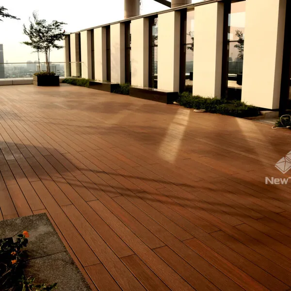 Monarch Series Composite Decking