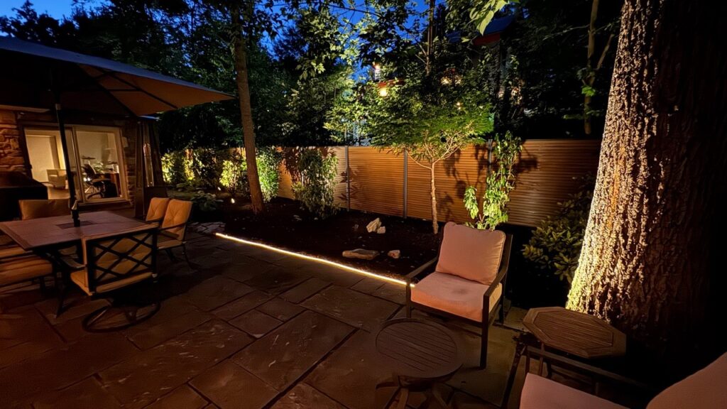 UltraEasy Fencing Backyard Fence